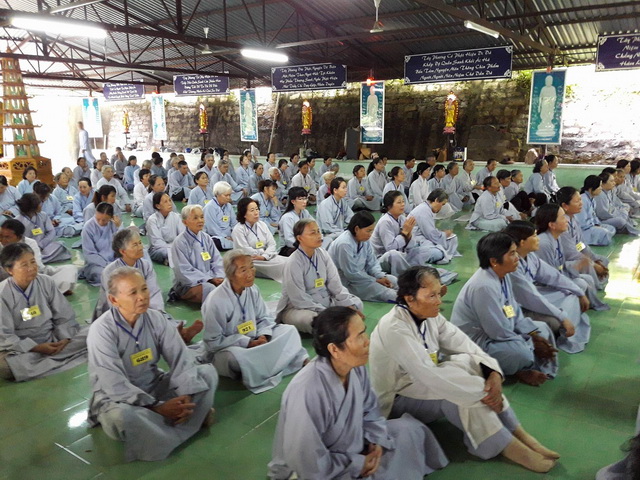 Khóa tu niệm Phật tháng 10 chùa Linh Sơn Pháp Ấn.