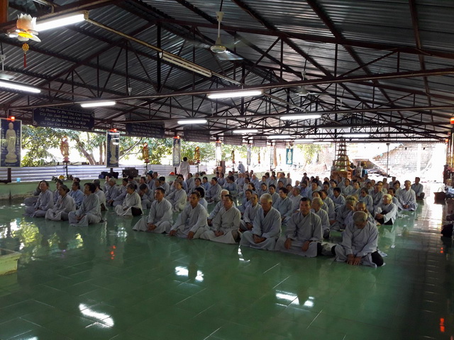 Khóa tu niệm Phật tháng 10 chùa Linh Sơn Pháp Ấn.