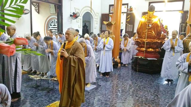 Đạo tràng Bát quan trai Tổ đình Thiên Bửu tổ chức lễ tri ân Tam bảo và tổng kết cuối năm.