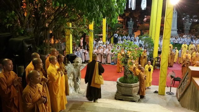 Trang nghiêm lễ nhập kim quan Trưởng lão Hòa thượng Thích Thiện Bình