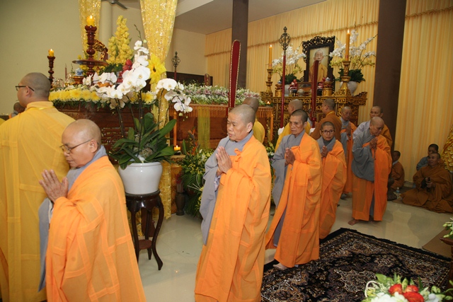 TT. Huế: Ban Trị sự GHPGVN tỉnh kính viếng tang lễ Cố HT. Thích Chơn Thiện