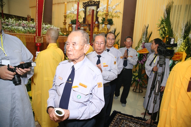 TT. Huế: Ban Trị sự GHPGVN tỉnh kính viếng tang lễ Cố HT. Thích Chơn Thiện