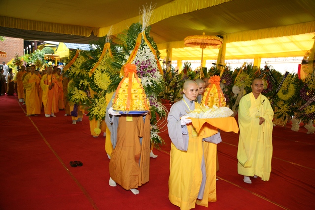 TT. Huế: Ban Trị sự GHPGVN tỉnh kính viếng tang lễ Cố HT. Thích Chơn Thiện