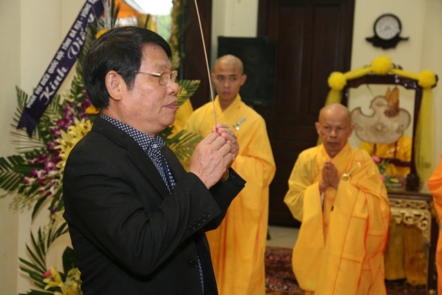 TT. Huế: Ban Trị sự GHPGVN tỉnh kính viếng tang lễ Cố HT. Thích Chơn Thiện