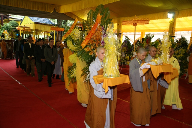 TT. Huế: Ban Trị sự GHPGVN tỉnh kính viếng tang lễ Cố HT. Thích Chơn Thiện