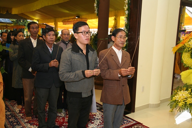 TT. Huế: Ban Trị sự GHPGVN tỉnh kính viếng tang lễ Cố HT. Thích Chơn Thiện