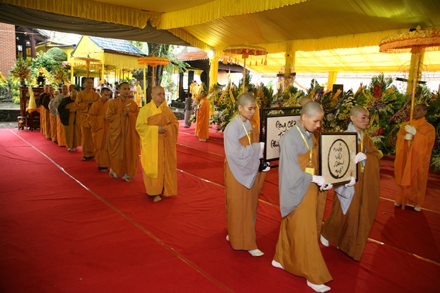 TT. Huế: Ban Trị sự GHPGVN tỉnh kính viếng tang lễ Cố HT. Thích Chơn Thiện