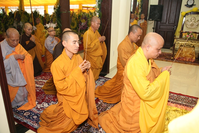 TT. Huế: Ban Trị sự GHPGVN tỉnh kính viếng tang lễ Cố HT. Thích Chơn Thiện