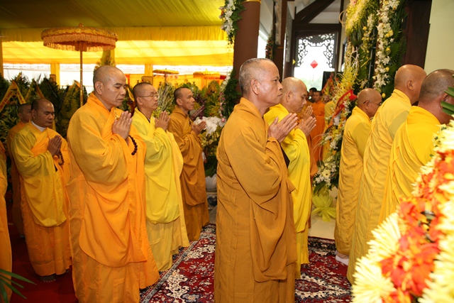 TT. Huế: Ban Trị sự GHPGVN tỉnh kính viếng tang lễ Cố HT. Thích Chơn Thiện