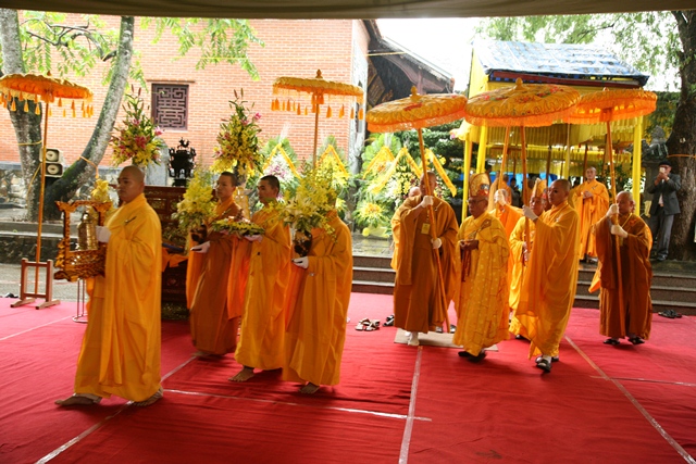 TT. Huế: Ban Trị sự GHPGVN tỉnh kính viếng tang lễ Cố HT. Thích Chơn Thiện