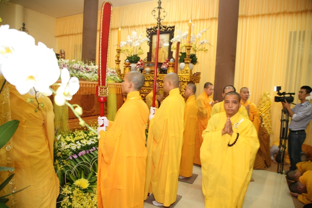 TT. Huế: Ban Trị sự GHPGVN tỉnh kính viếng tang lễ Cố HT. Thích Chơn Thiện