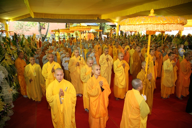 TT. Huế: Ban Trị sự GHPGVN tỉnh kính viếng tang lễ Cố HT. Thích Chơn Thiện