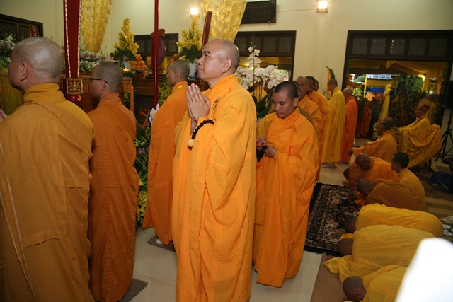 TT. Huế: Ban Trị sự GHPGVN tỉnh kính viếng tang lễ Cố HT. Thích Chơn Thiện