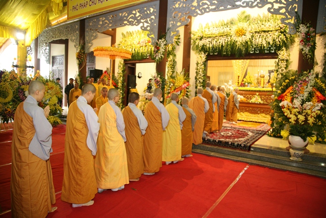 TT. Huế: Ban Trị sự GHPGVN tỉnh kính viếng tang lễ Cố HT. Thích Chơn Thiện