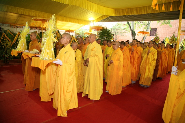 TT. Huế: Ban Trị sự GHPGVN tỉnh kính viếng tang lễ Cố HT. Thích Chơn Thiện