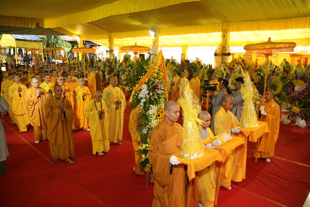 TT. Huế: Ban Trị sự GHPGVN tỉnh kính viếng tang lễ Cố HT. Thích Chơn Thiện