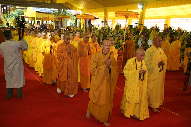 TT. Huế: Ban Trị sự GHPGVN tỉnh kính viếng tang lễ Cố HT. Thích Chơn Thiện