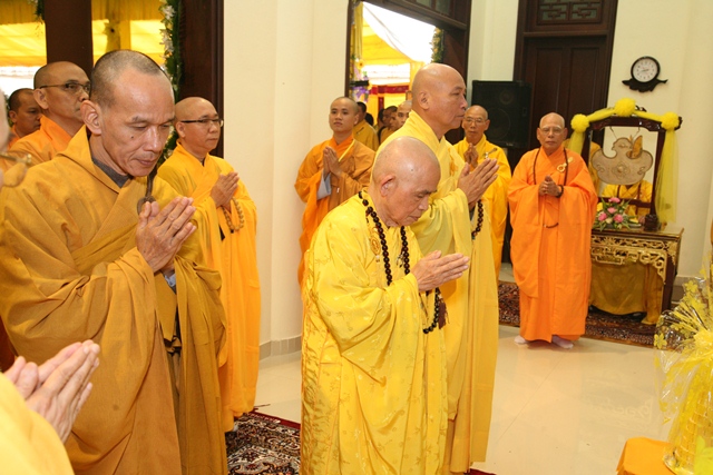 TT. Huế: Ban Trị sự GHPGVN tỉnh kính viếng tang lễ Cố HT. Thích Chơn Thiện
