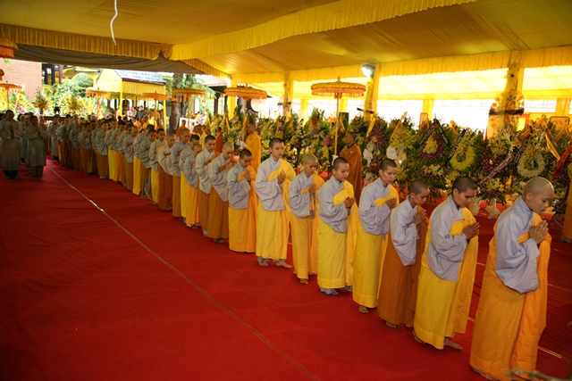 TT. Huế: Ban Trị sự GHPGVN tỉnh kính viếng tang lễ Cố HT. Thích Chơn Thiện