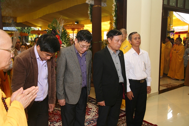 TT. Huế: Ban Trị sự GHPGVN tỉnh kính viếng tang lễ Cố HT. Thích Chơn Thiện