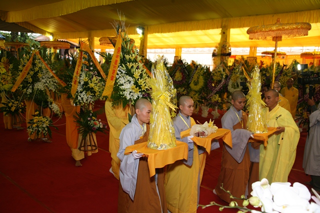 TT. Huế: Ban Trị sự GHPGVN tỉnh kính viếng tang lễ Cố HT. Thích Chơn Thiện