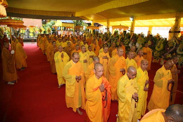 TT. Huế: Ban Trị sự GHPGVN tỉnh kính viếng tang lễ Cố HT. Thích Chơn Thiện