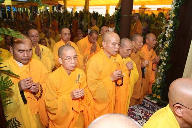 TT. Huế: Ban Trị sự GHPGVN tỉnh kính viếng tang lễ Cố HT. Thích Chơn Thiện