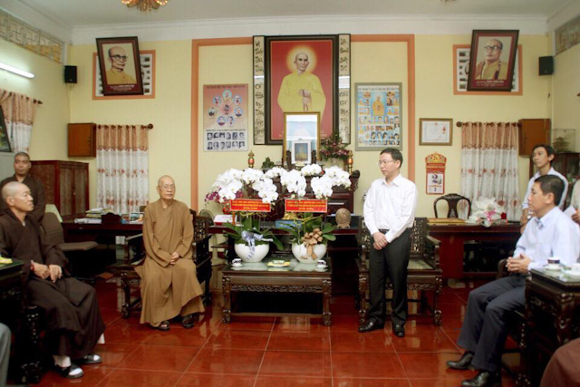 TP.HCM: Lãnh đạo Quận 10 chúc mừng kỷ niệm 35 năm thành lập GHPGVN