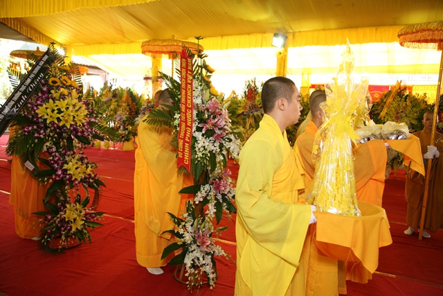 Chính phủ nước CHXHCNVN viếng tang Cố Trưởng lão HT. Thích Chơn Thiện