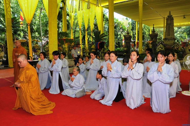 Khánh Hoà: Gần 200 đoàn phúng viếng Đức Phó Pháp chủ Trưởng lão HT. Thích Thiện Bình