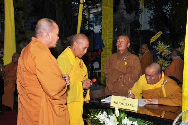 Khánh Hoà: Gần 200 đoàn phúng viếng Đức Phó Pháp chủ Trưởng lão HT. Thích Thiện Bình