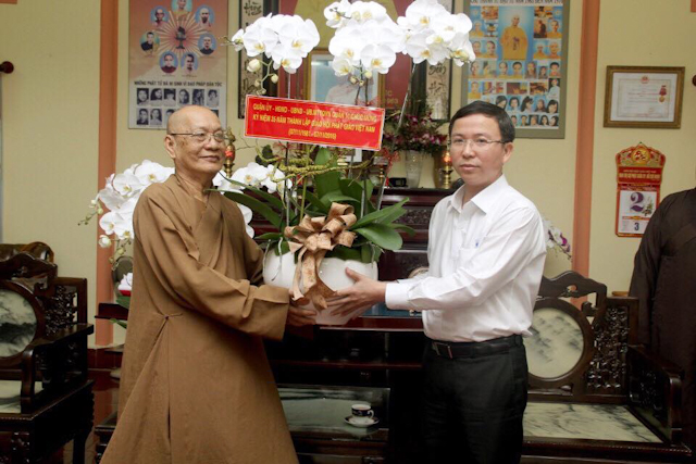 TP.HCM: Lãnh đạo Quận 10 chúc mừng kỷ niệm 35 năm thành lập GHPGVN