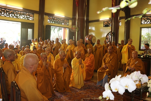 Môn phái Tổ đình Tường Vân và Thiền viện Vạn Hạnh tưởng niệm thọ tang Cố HT. Thích Chơn Thiện