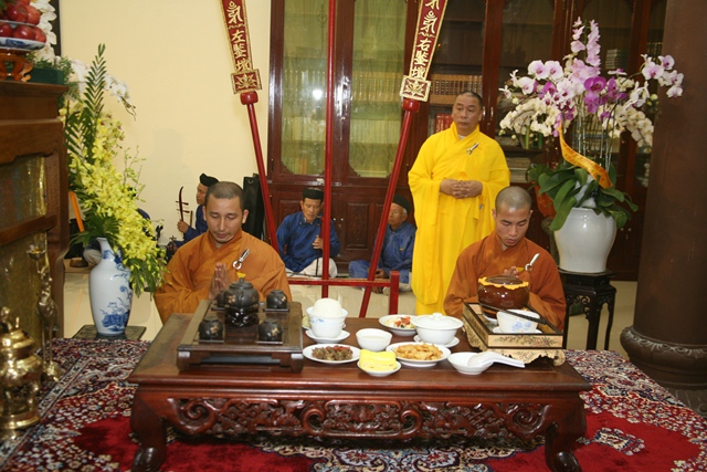 Cung thỉnh kim quan Cố Trưởng lão Hòa thượng Thích Chơn Thiện nhập bảo tháp