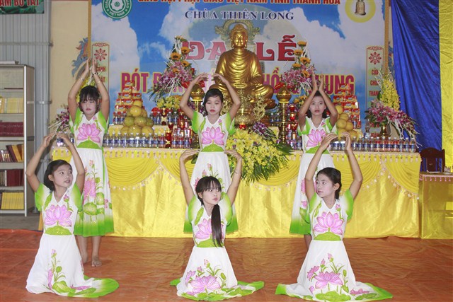 Thanh Hóa: Lễ trì chú rót đồng đúc đại hồng chung chùa Thiên Long