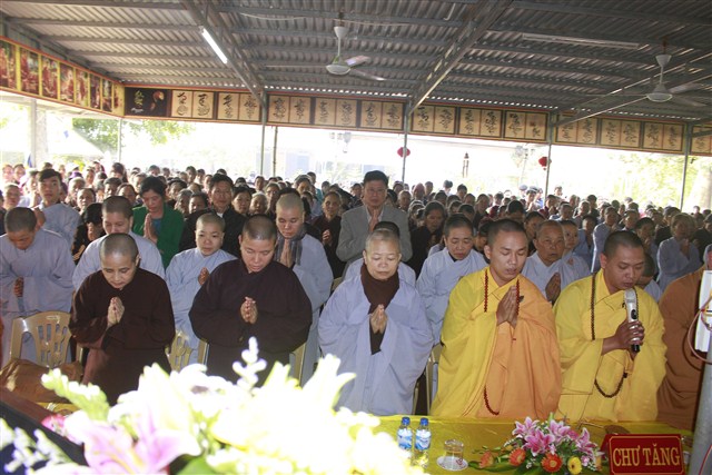 Thanh Hóa: Lễ trì chú rót đồng đúc đại hồng chung chùa Thiên Long