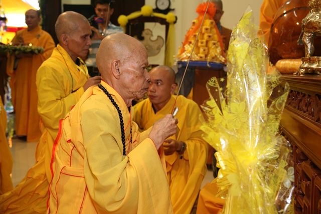 Môn phái Tổ đình Tường Vân và Thiền viện Vạn Hạnh tưởng niệm thọ tang Cố HT. Thích Chơn Thiện