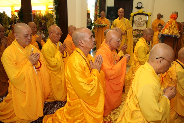 Môn phái Tổ đình Tường Vân và Thiền viện Vạn Hạnh tưởng niệm thọ tang Cố HT. Thích Chơn Thiện