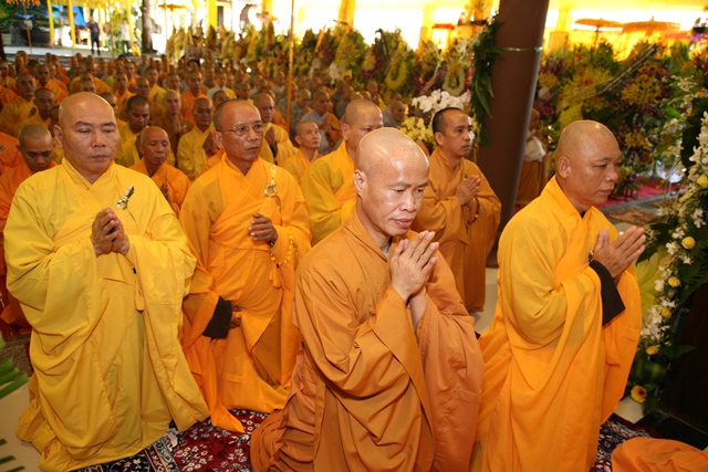 Môn phái Tổ đình Tường Vân và Thiền viện Vạn Hạnh tưởng niệm thọ tang Cố HT. Thích Chơn Thiện