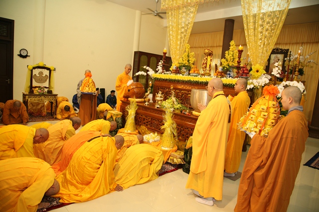 Môn phái Tổ đình Tường Vân và Thiền viện Vạn Hạnh tưởng niệm thọ tang Cố HT. Thích Chơn Thiện