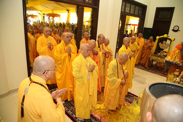 Môn phái Tổ đình Tường Vân và Thiền viện Vạn Hạnh tưởng niệm thọ tang Cố HT. Thích Chơn Thiện