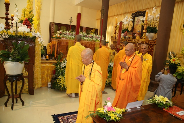 Môn phái Tổ đình Tường Vân và Thiền viện Vạn Hạnh tưởng niệm thọ tang Cố HT. Thích Chơn Thiện