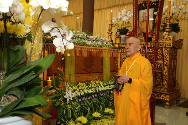 Môn phái Tổ đình Tường Vân và Thiền viện Vạn Hạnh tưởng niệm thọ tang Cố HT. Thích Chơn Thiện