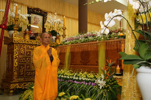 Môn phái Tổ đình Tường Vân và Thiền viện Vạn Hạnh tưởng niệm thọ tang Cố HT. Thích Chơn Thiện