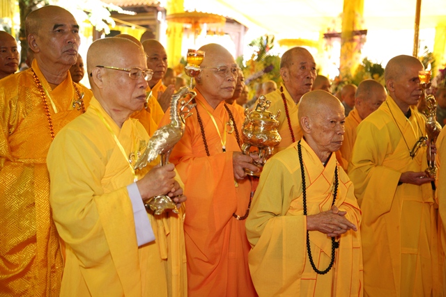 Môn phái Tổ đình Tường Vân và Thiền viện Vạn Hạnh tưởng niệm thọ tang Cố HT. Thích Chơn Thiện