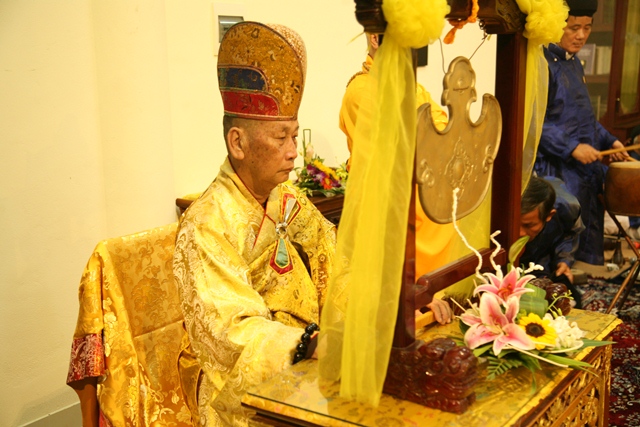 Cung thỉnh kim quan Cố Trưởng lão Hòa thượng Thích Chơn Thiện nhập bảo tháp