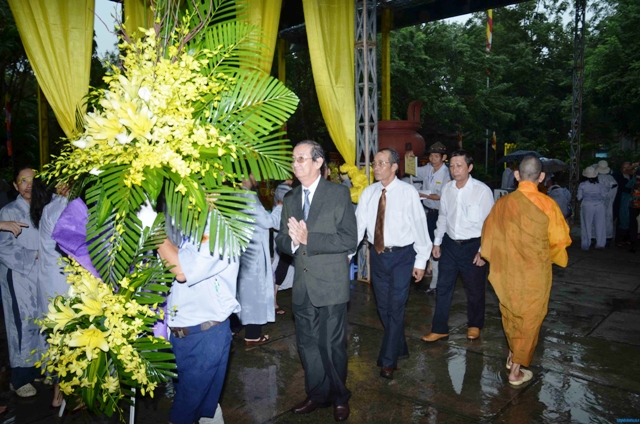 Khánh Hoà: Gần 200 đoàn phúng viếng Đức Phó Pháp chủ Trưởng lão HT. Thích Thiện Bình