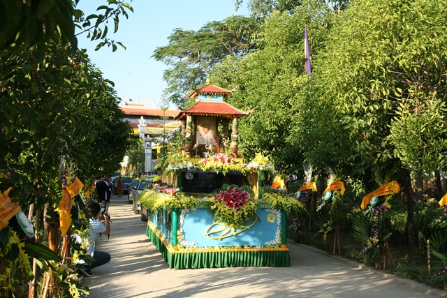 Cung nghinh Giác linh cố HT. Thích Chơn Thiện thăm 2 cơ sở Học viện và Văn phòng BTS tỉnh