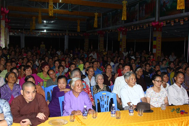 Thanh Hóa: Đêm văn nghệ chào mừng lễ Công bố Quyết định Bổ nhiệm Trụ trì và khởi công xây dựng chùa Thạch Khê