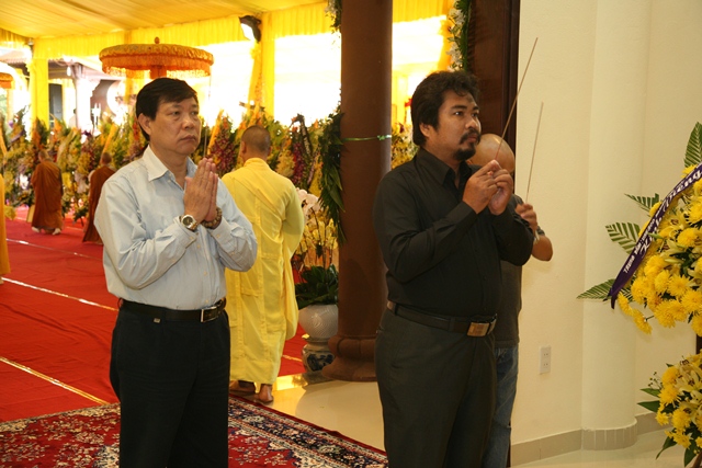 Chùm ảnh: Các phái đoàn viếng tang Cố Trưởng lão HT. Thích Chơn Thiện ngày 13/11